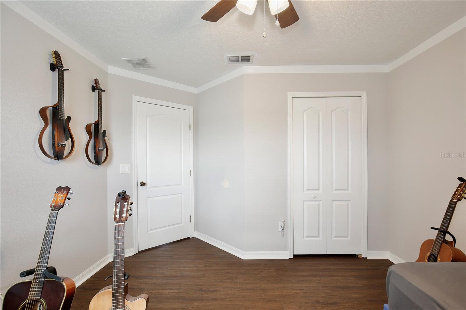 Image 26 of 44 For 5209 Cape Hatteras Drive