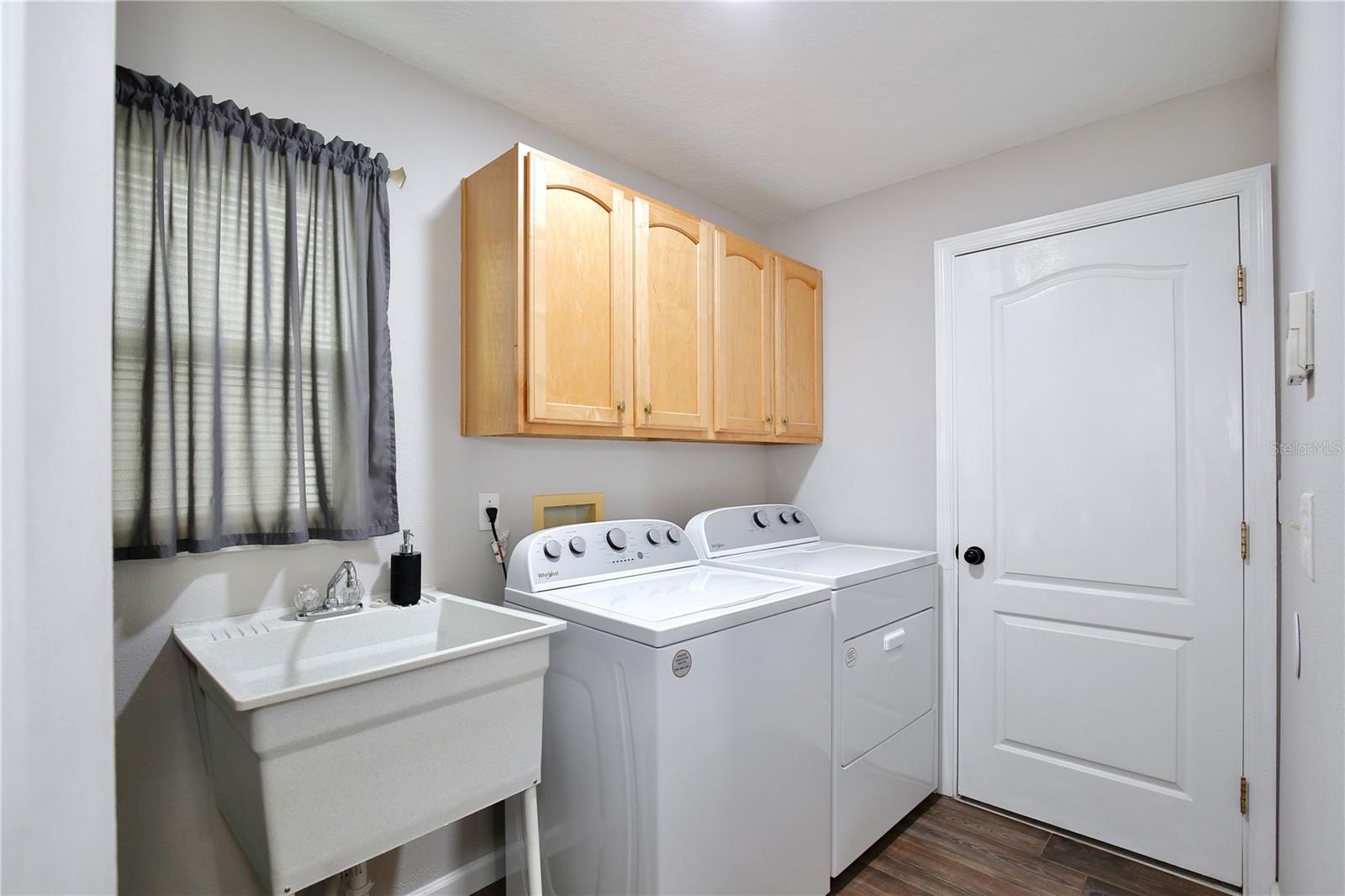 Image 28 of 44 For 5209 Cape Hatteras Drive