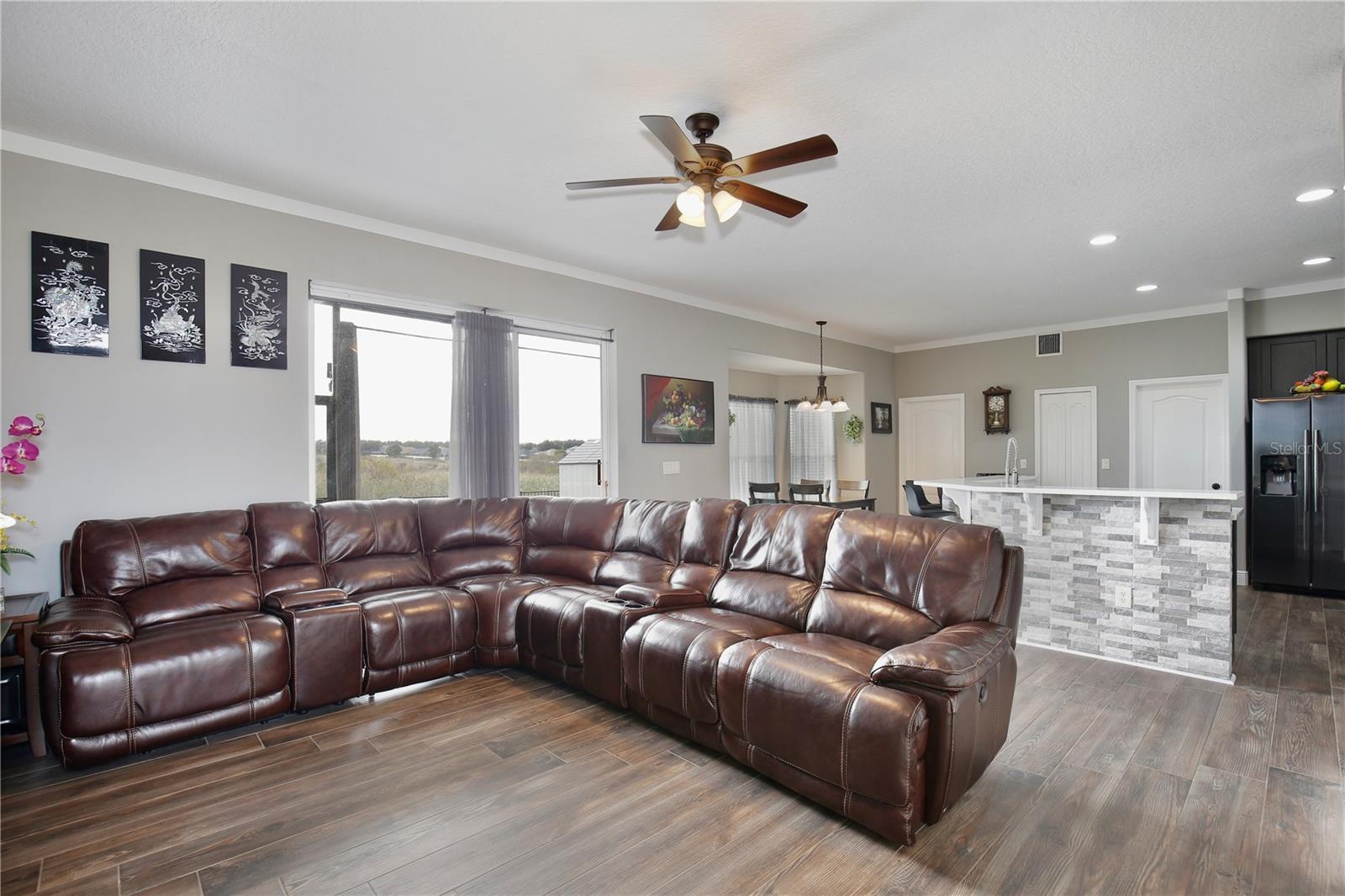 Image 7 of 44 For 5209 Cape Hatteras Drive