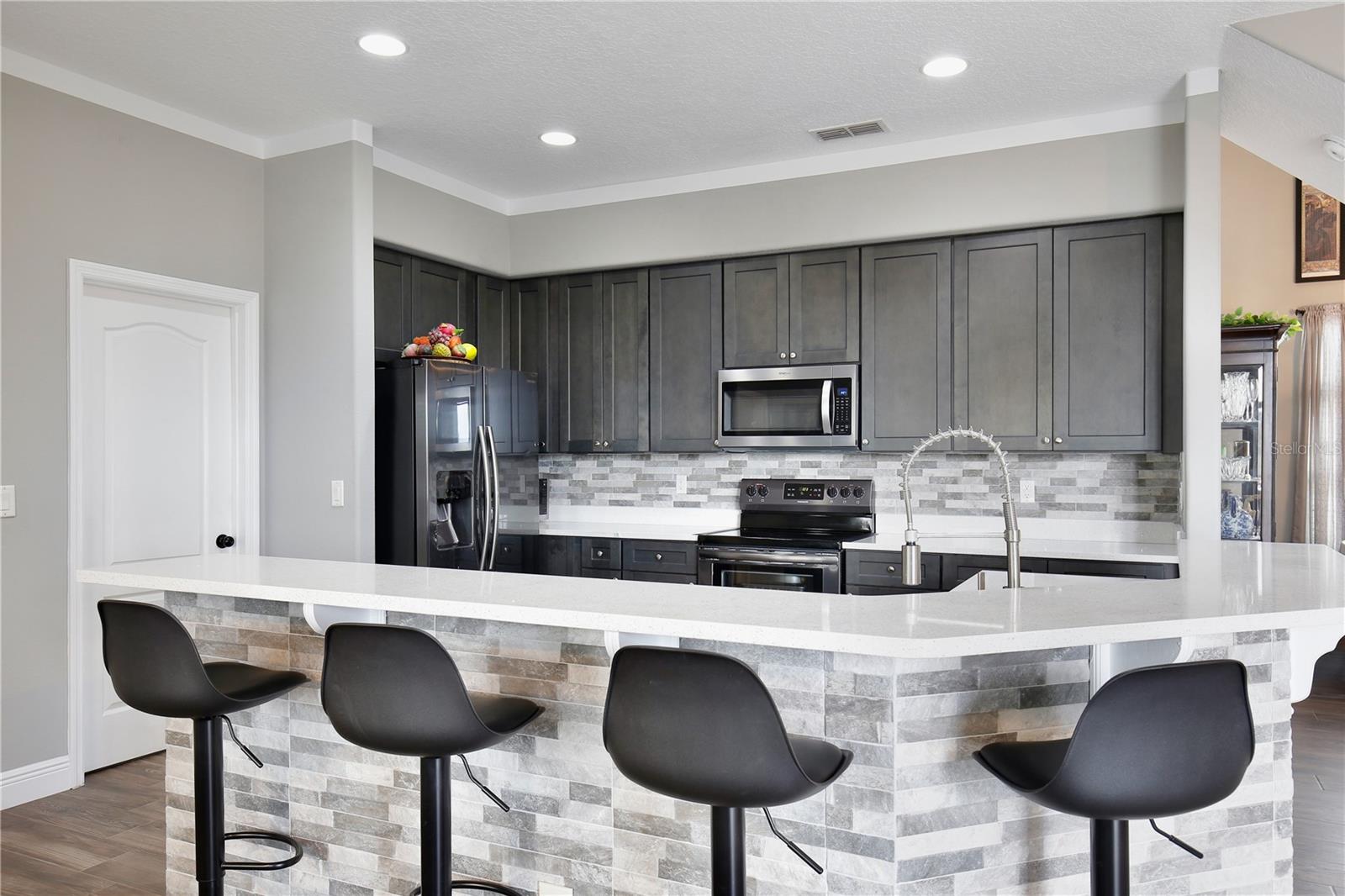 Image 9 of 44 For 5209 Cape Hatteras Drive