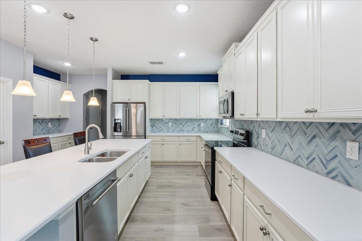 Image 15 of 50 For 3335 Puxton Drive