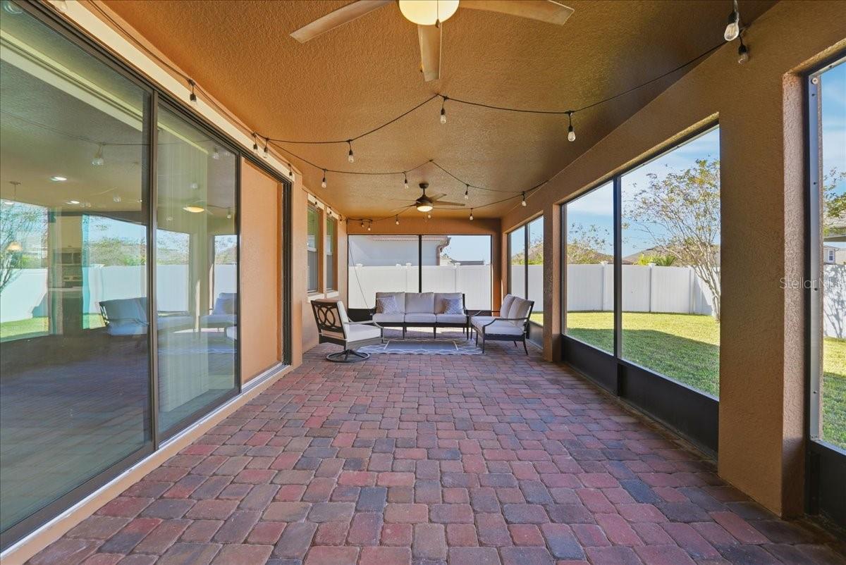 Image 4 of 50 For 3335 Puxton Drive