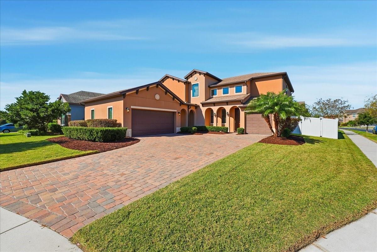 Image 5 of 50 For 3335 Puxton Drive