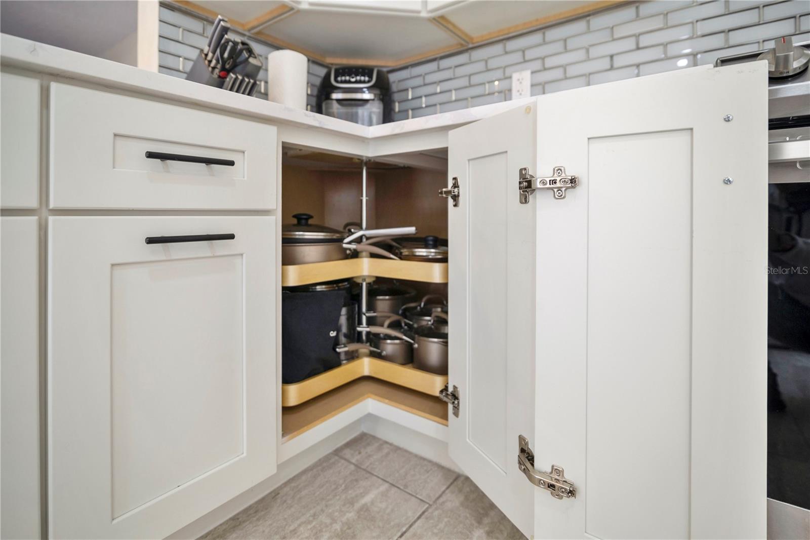 Image 4 of 27 For 2823 Boulder Falls Court