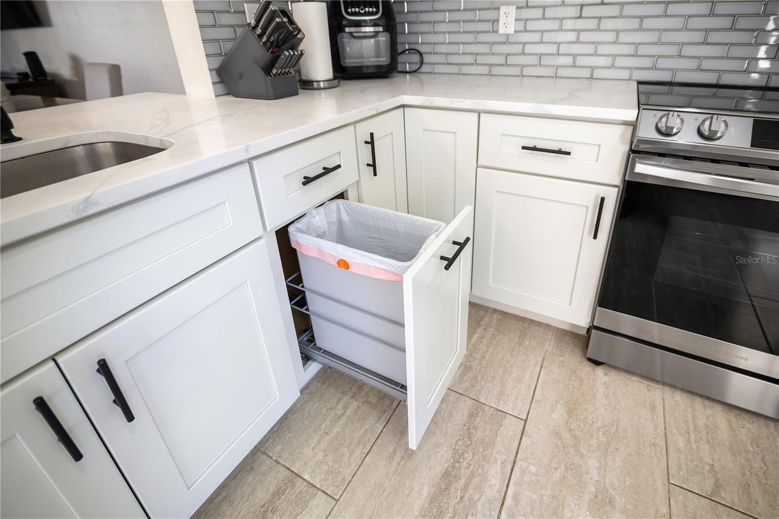 Image 5 of 27 For 2823 Boulder Falls Court