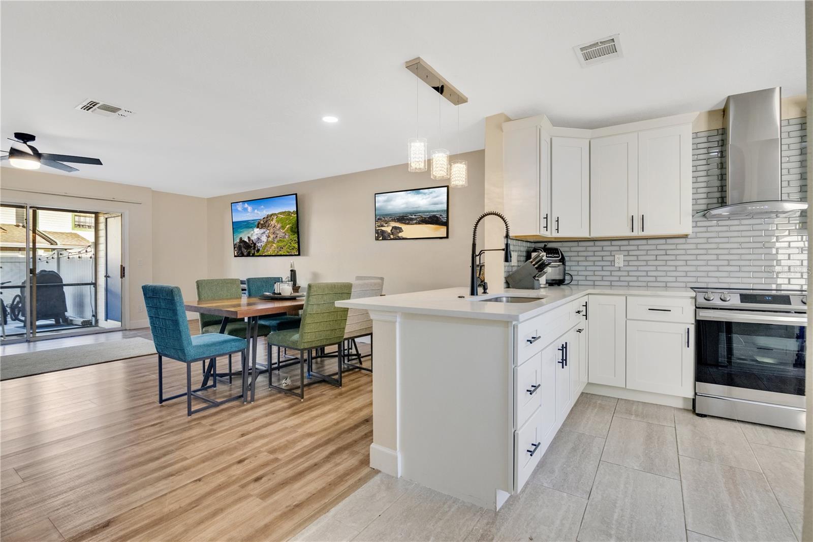 Image 9 of 27 For 2823 Boulder Falls Court