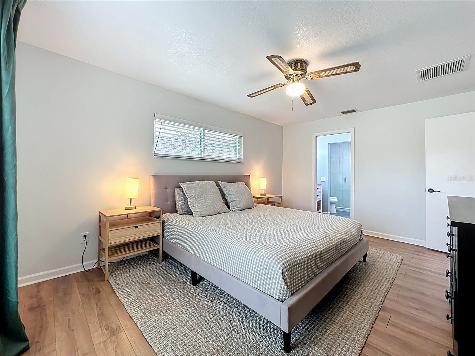 Image 19 of 52 For 5100 Andrea Boulevard