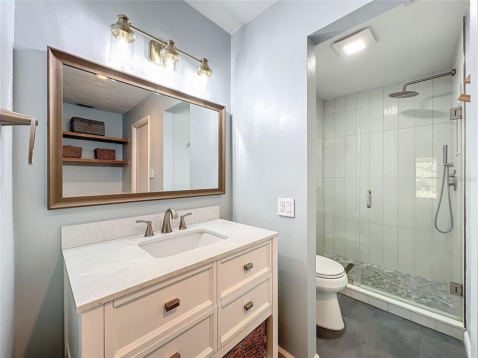 Image 22 of 52 For 5100 Andrea Boulevard