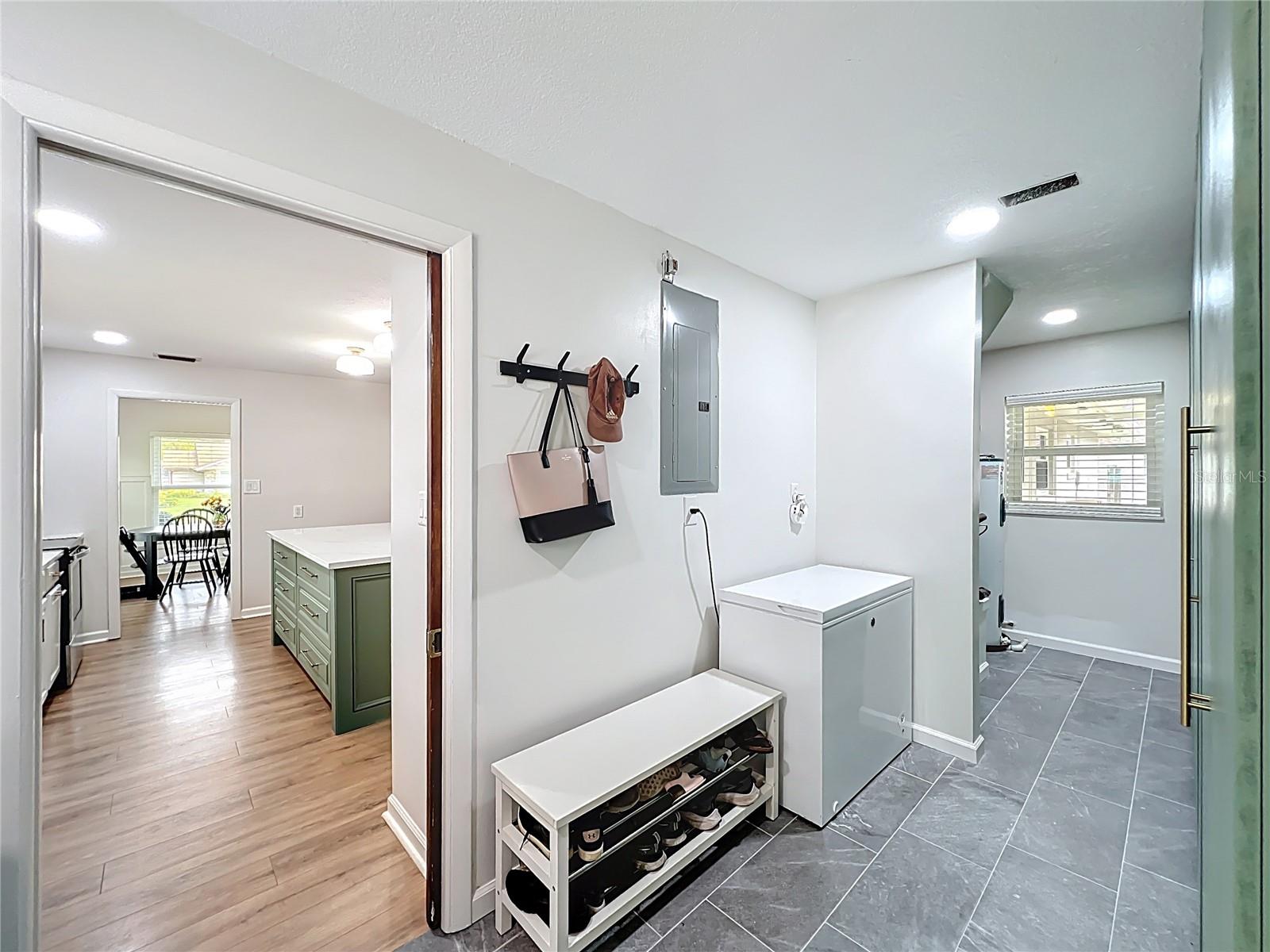 Image 34 of 52 For 5100 Andrea Boulevard