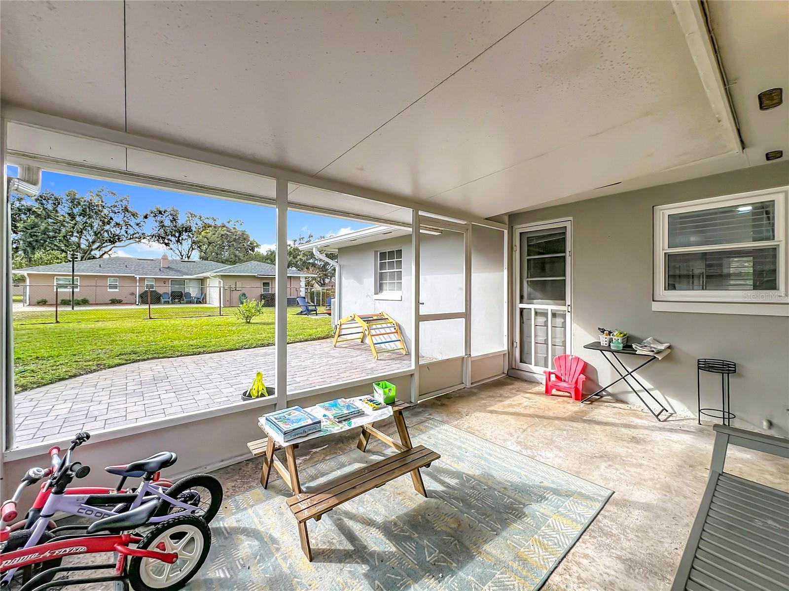 Image 39 of 52 For 5100 Andrea Boulevard