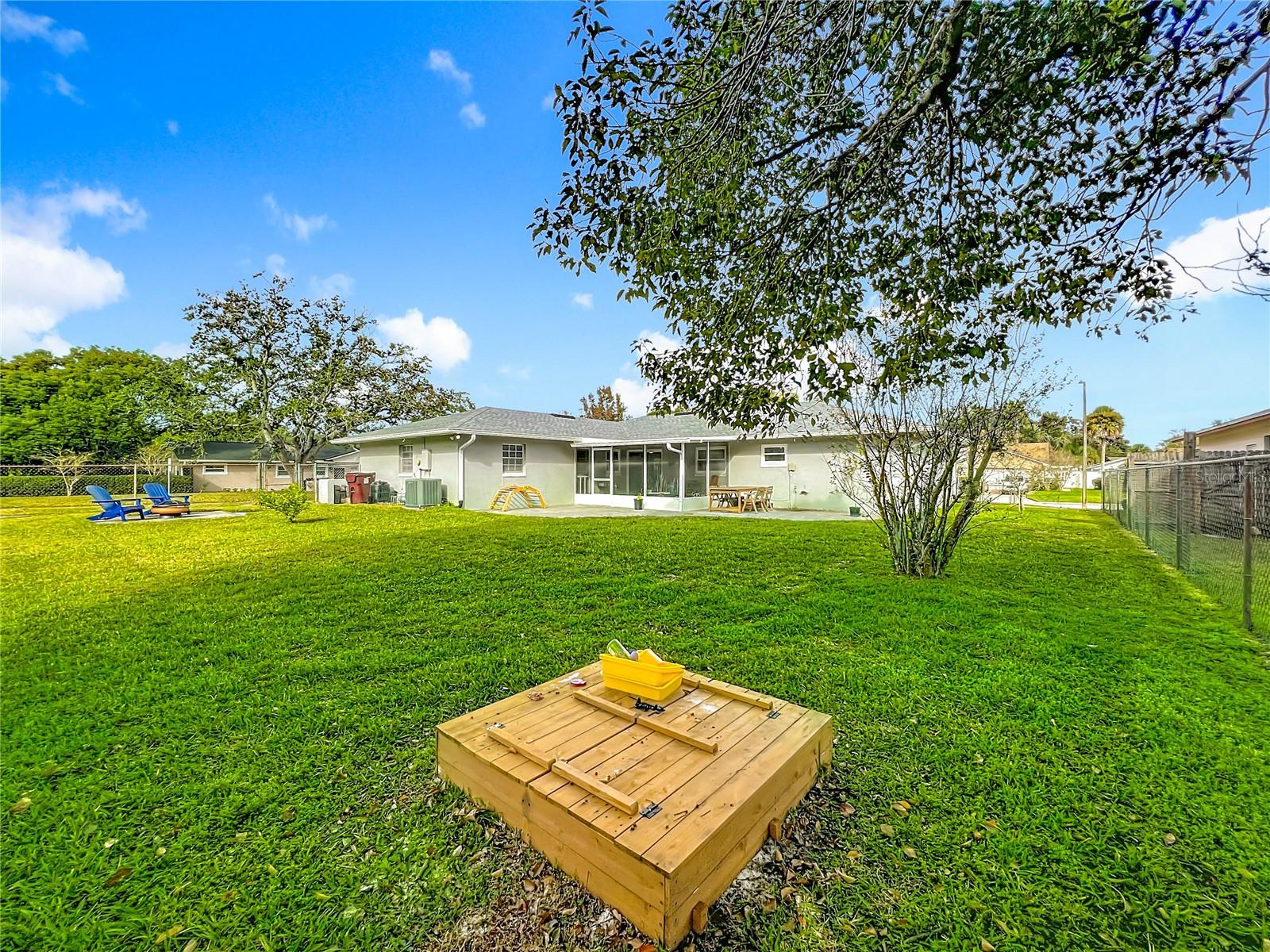 Image 41 of 52 For 5100 Andrea Boulevard