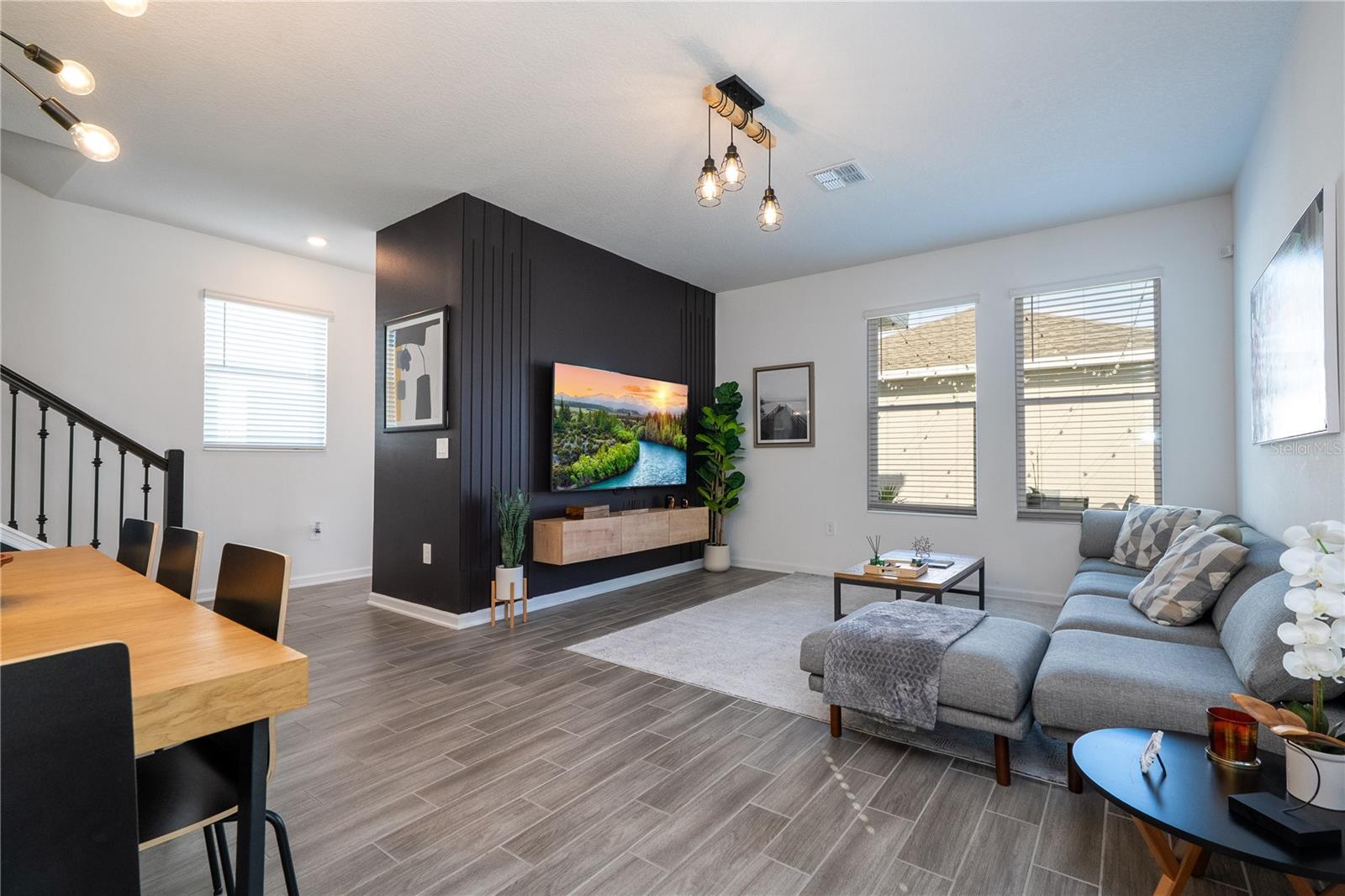 Image 27 of 69 For 1527 Viscaya Cove Boulevard