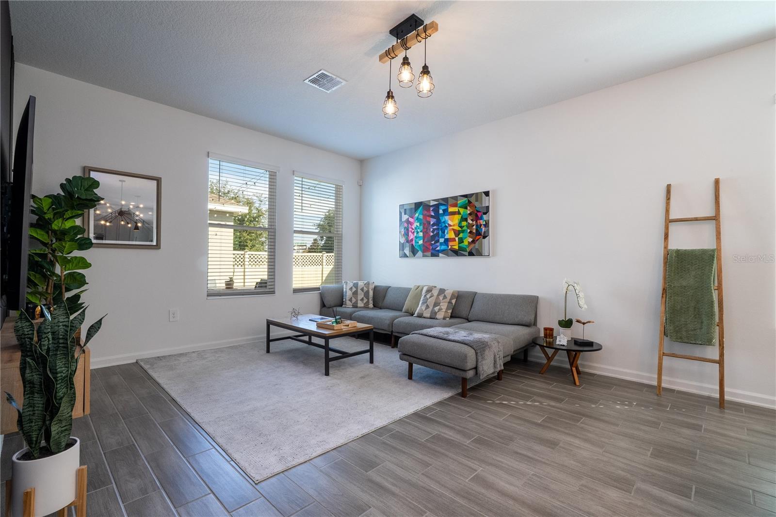 Image 28 of 69 For 1527 Viscaya Cove Boulevard