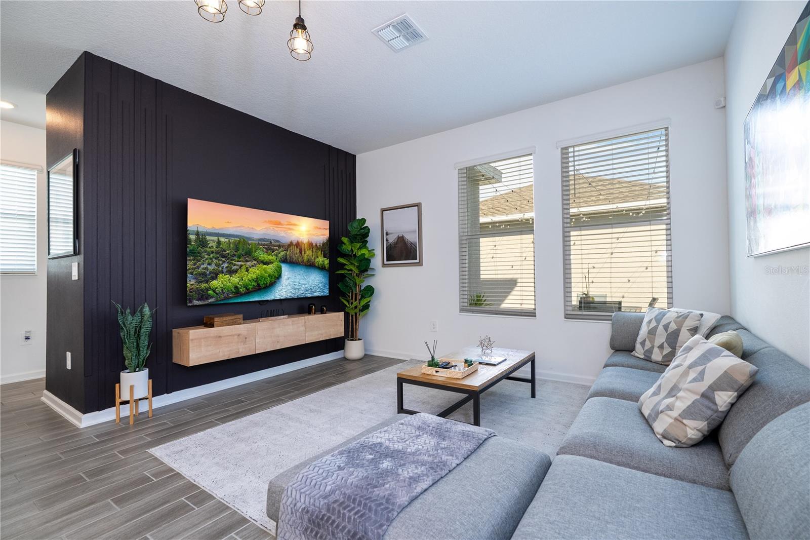 Image 29 of 69 For 1527 Viscaya Cove Boulevard