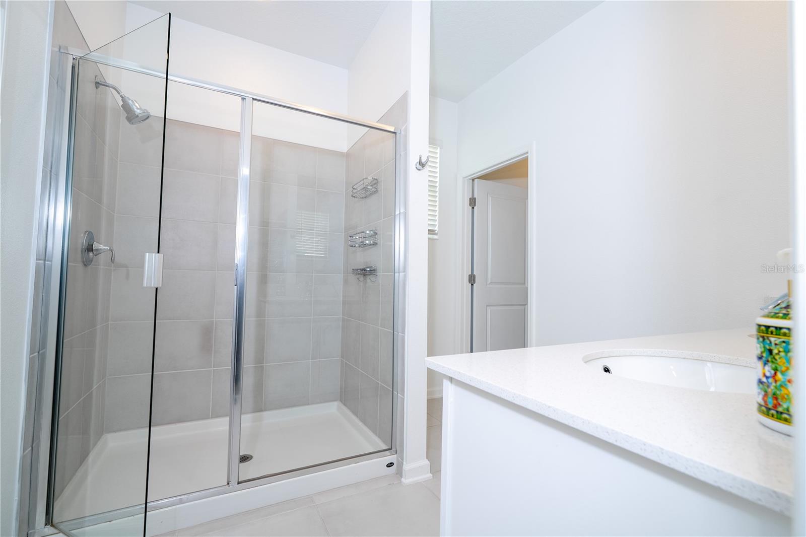 Image 36 of 69 For 1527 Viscaya Cove Boulevard