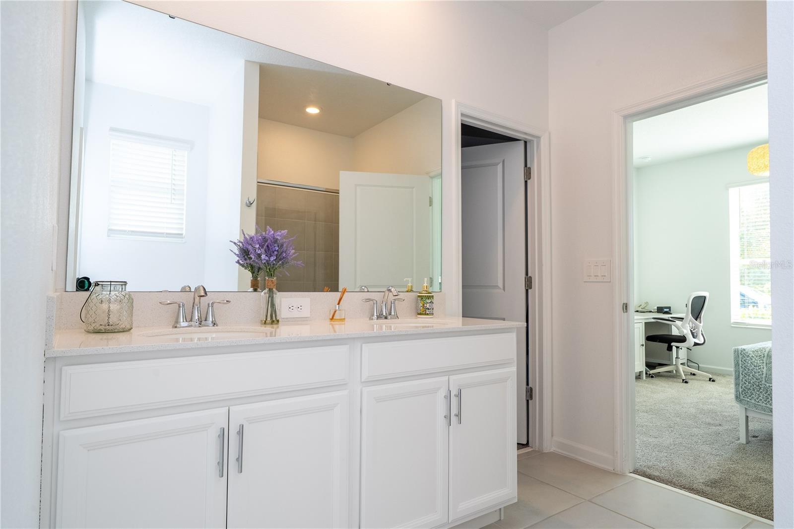 Image 37 of 69 For 1527 Viscaya Cove Boulevard