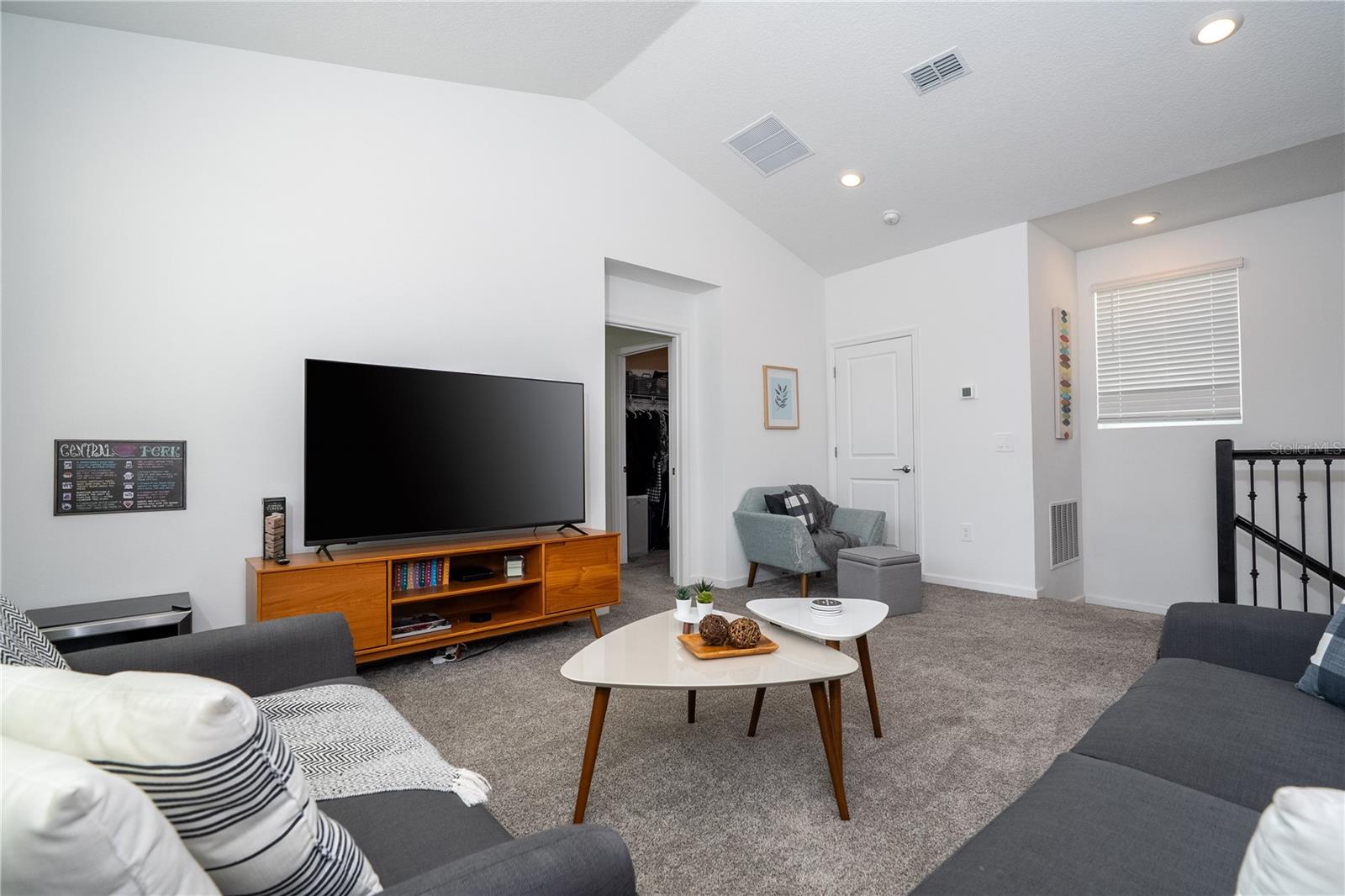 Image 42 of 69 For 1527 Viscaya Cove Boulevard