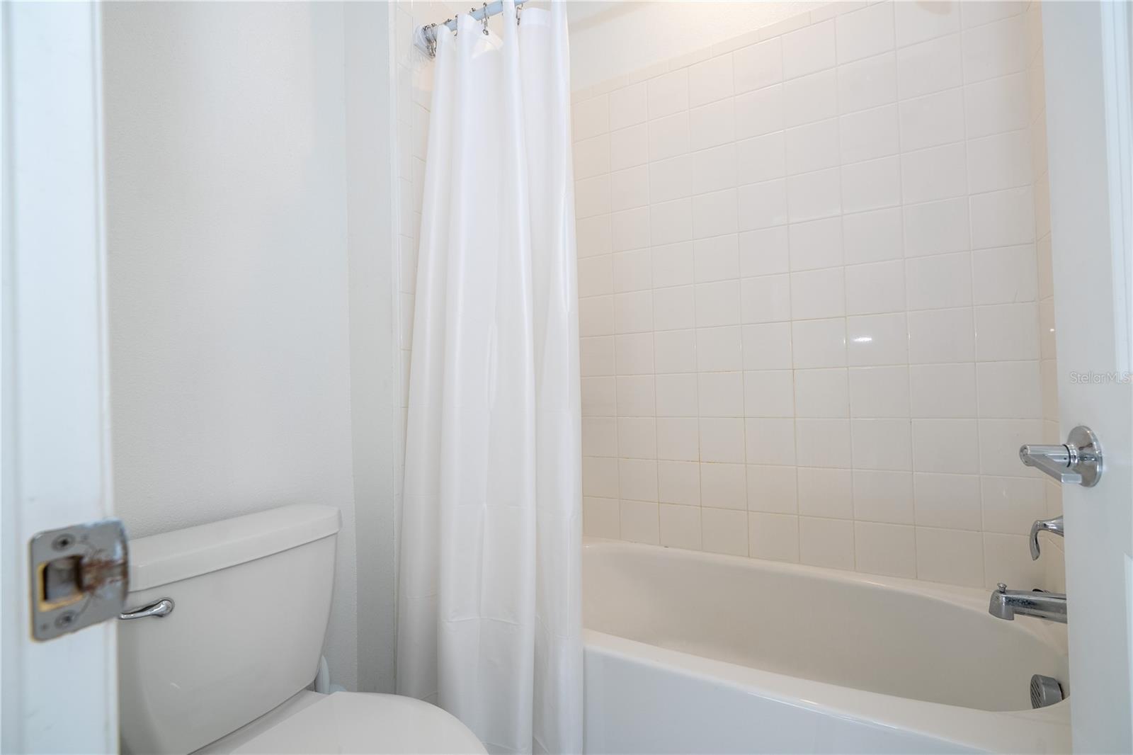 Image 62 of 69 For 1527 Viscaya Cove Boulevard