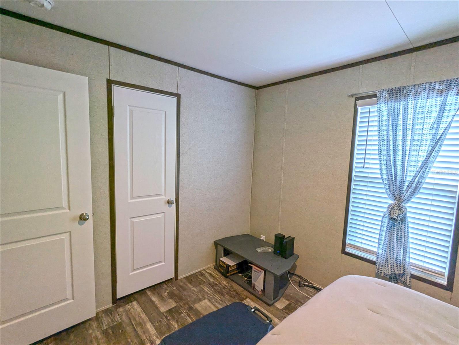 Image 40 of 45 For 27 Crescent Ridge Road