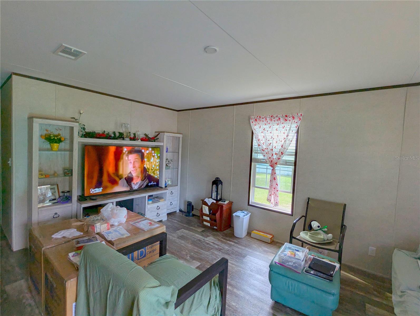 Image 43 of 45 For 27 Crescent Ridge Road