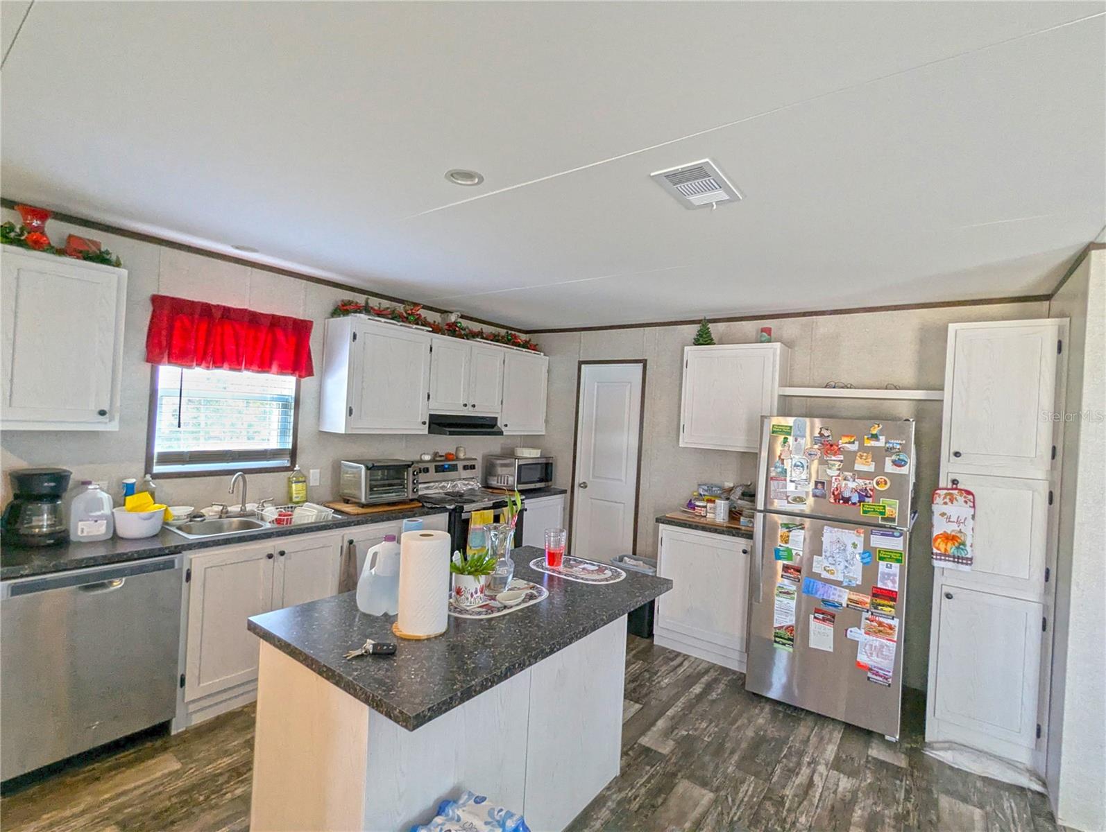 Image 44 of 45 For 27 Crescent Ridge Road