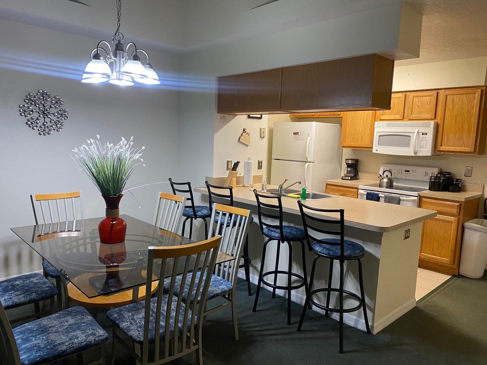 Image 2 of 46 For 2040 Royal Bay Boulevard 30