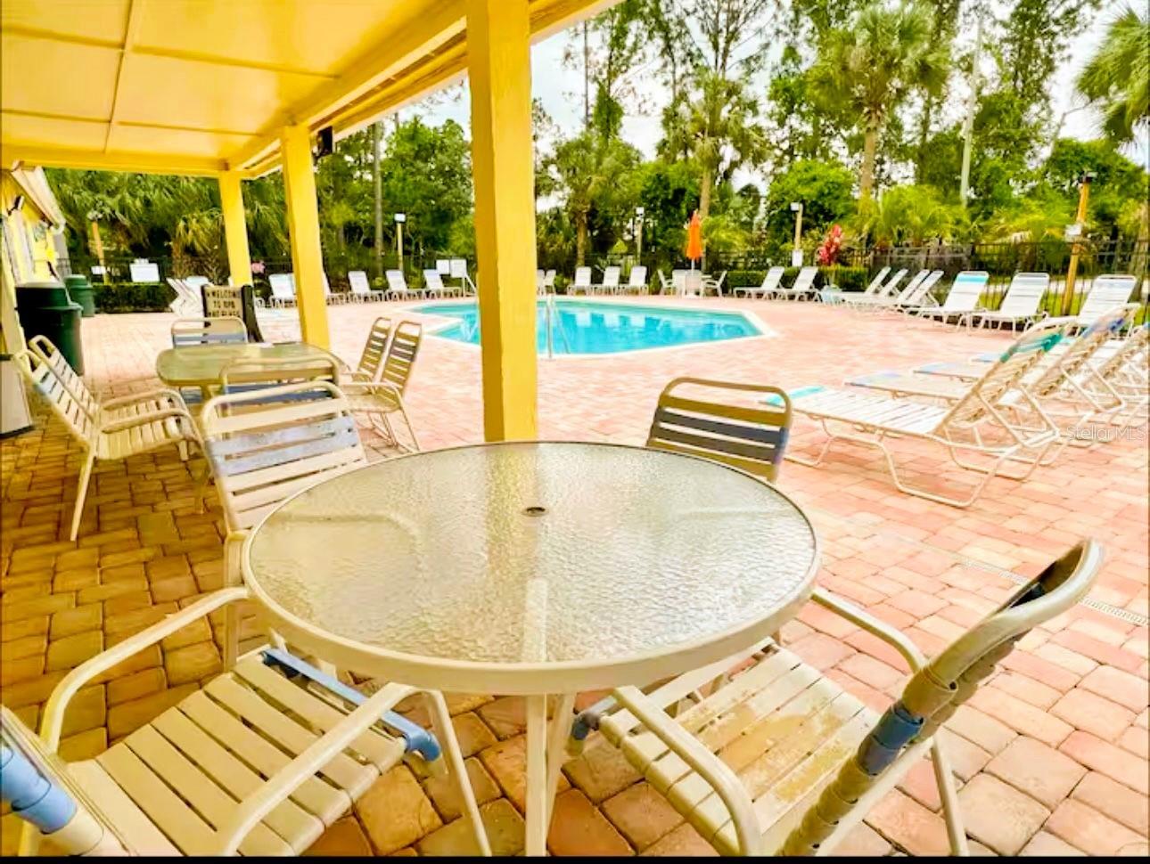 Image 29 of 46 For 2040 Royal Bay Boulevard 30