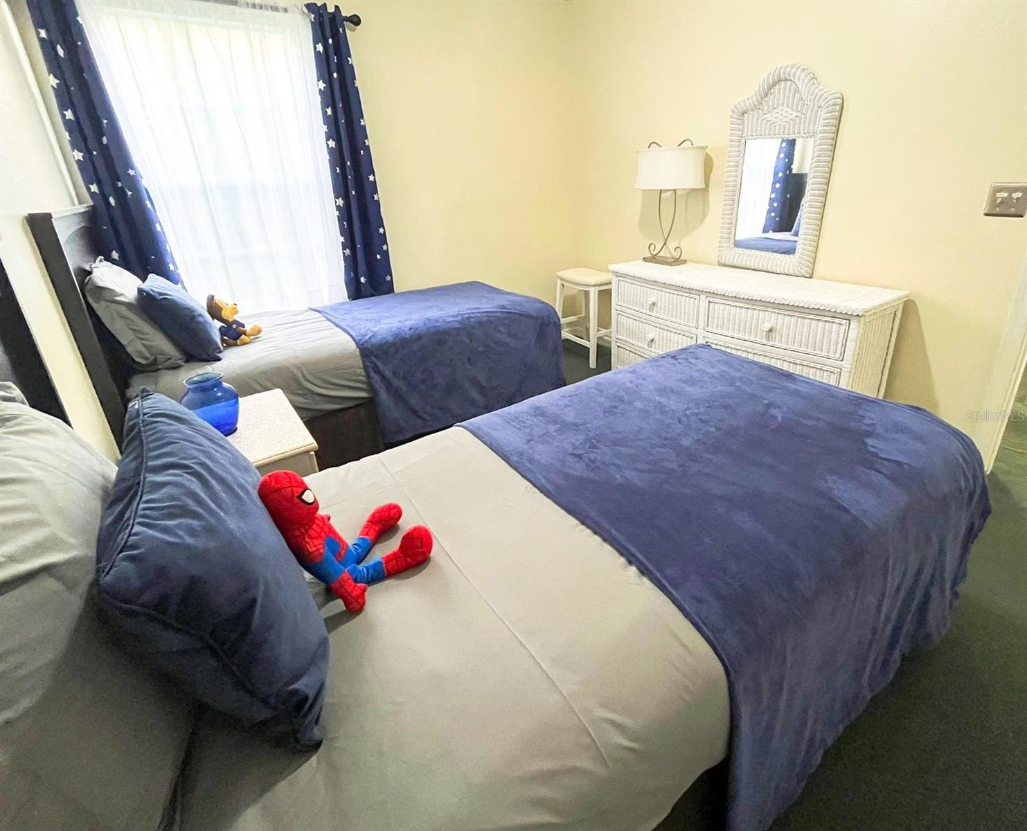 Image 33 of 46 For 2040 Royal Bay Boulevard 30