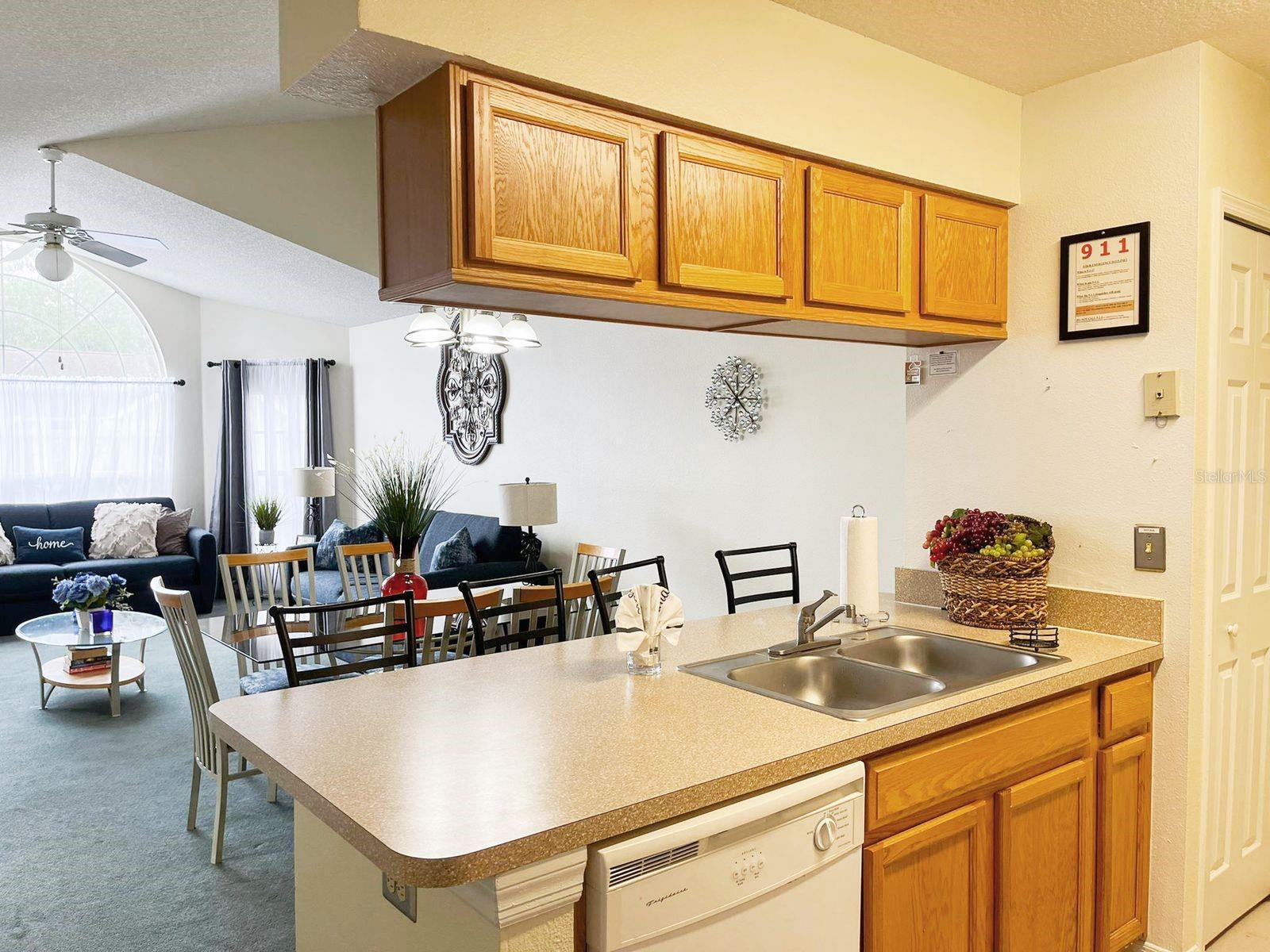 Image 42 of 46 For 2040 Royal Bay Boulevard 30