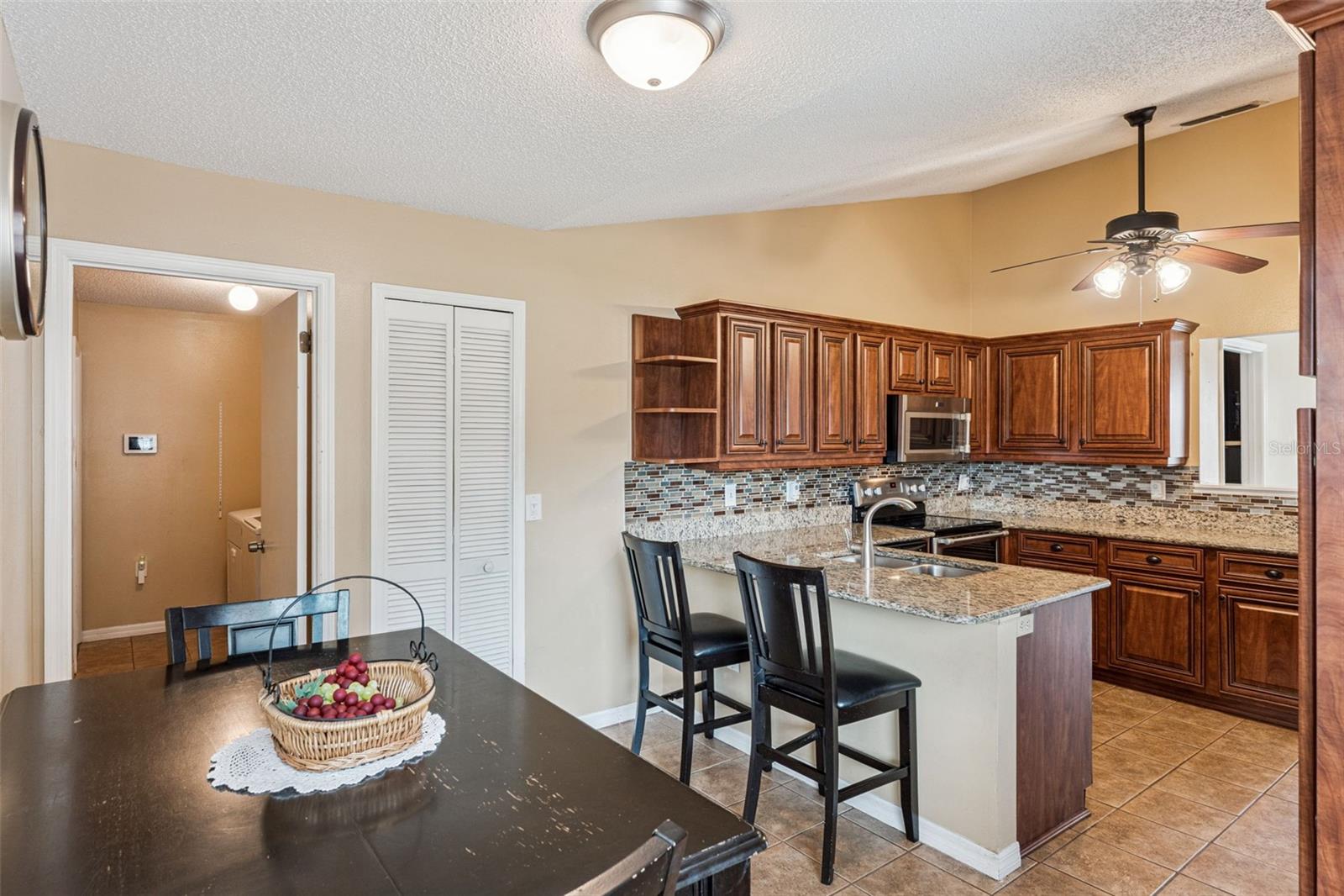 Image 10 of 35 For 1042 Seminole Creek Drive