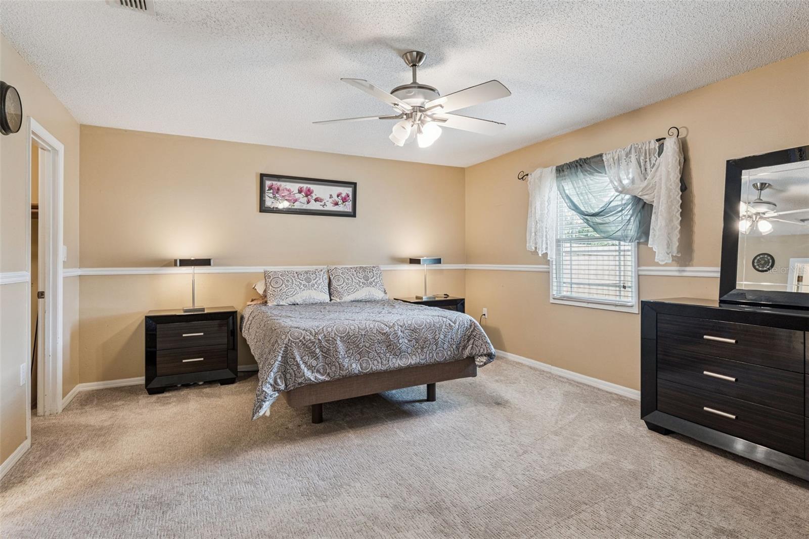 Image 12 of 35 For 1042 Seminole Creek Drive