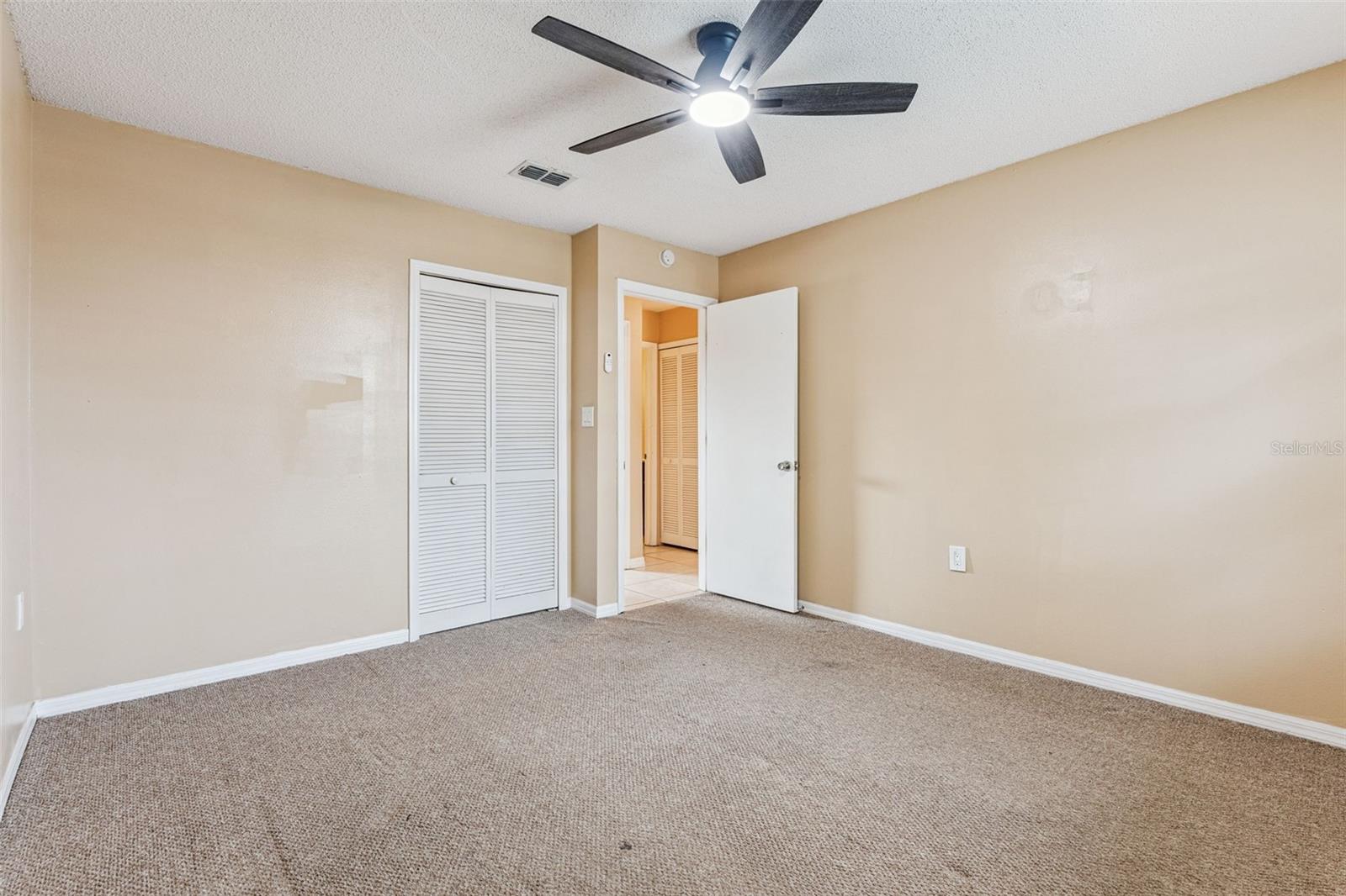 Image 18 of 35 For 1042 Seminole Creek Drive