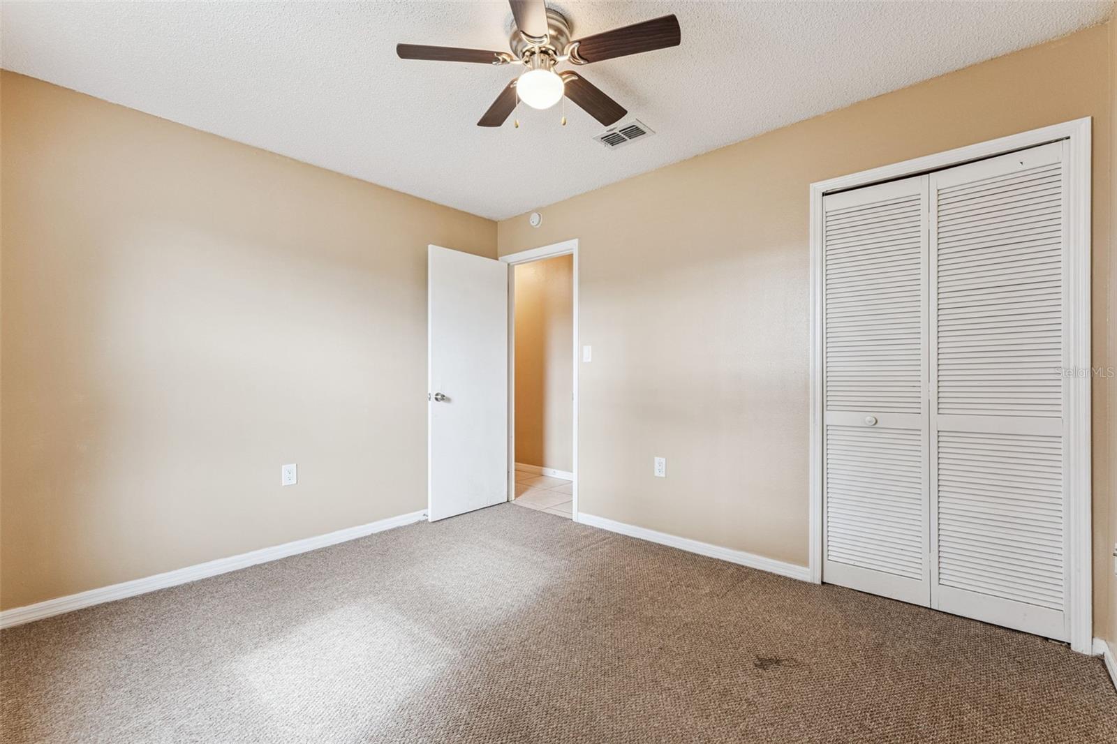 Image 21 of 35 For 1042 Seminole Creek Drive