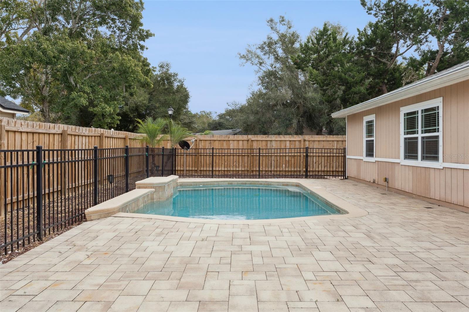 Image 25 of 35 For 1042 Seminole Creek Drive