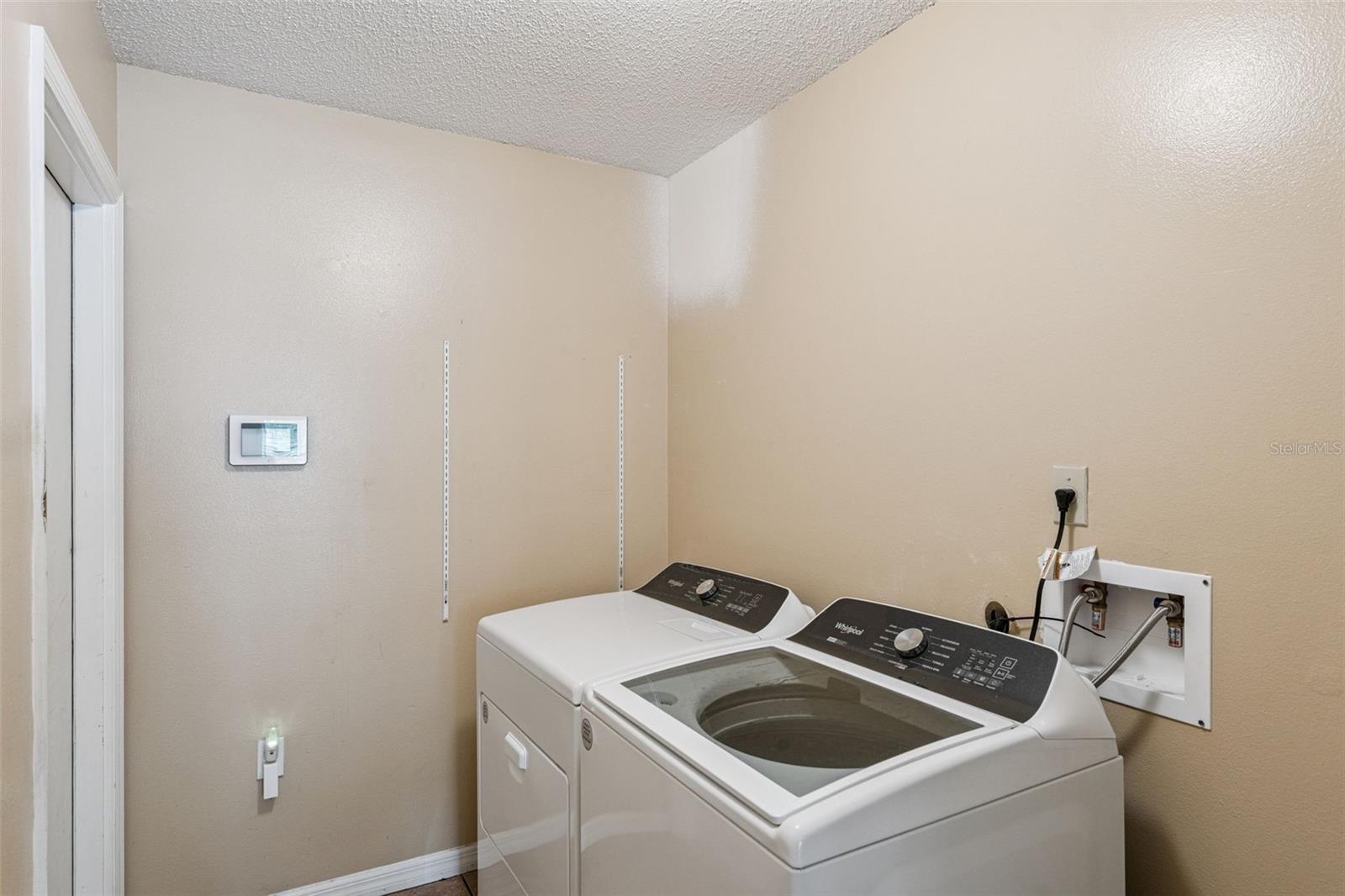 Image 31 of 35 For 1042 Seminole Creek Drive