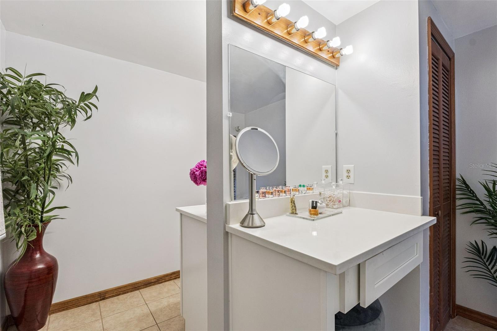 Image 16 of 36 For 611 Forsyth Road