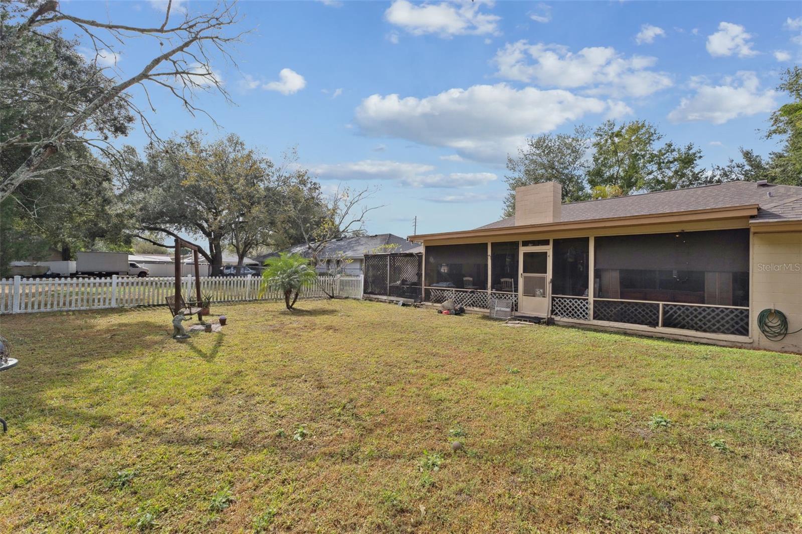 Image 29 of 36 For 611 Forsyth Road