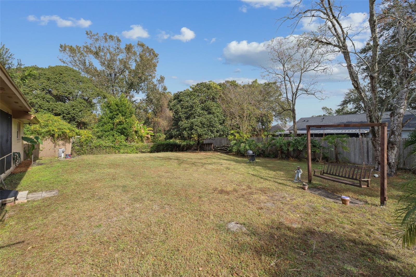 Image 30 of 36 For 611 Forsyth Road