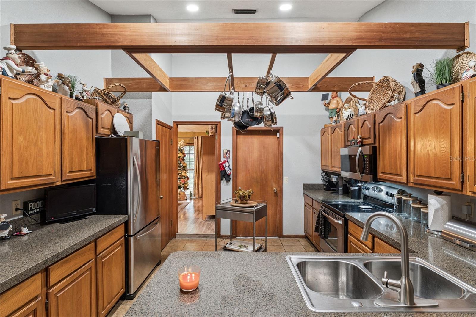 Image 8 of 36 For 611 Forsyth Road