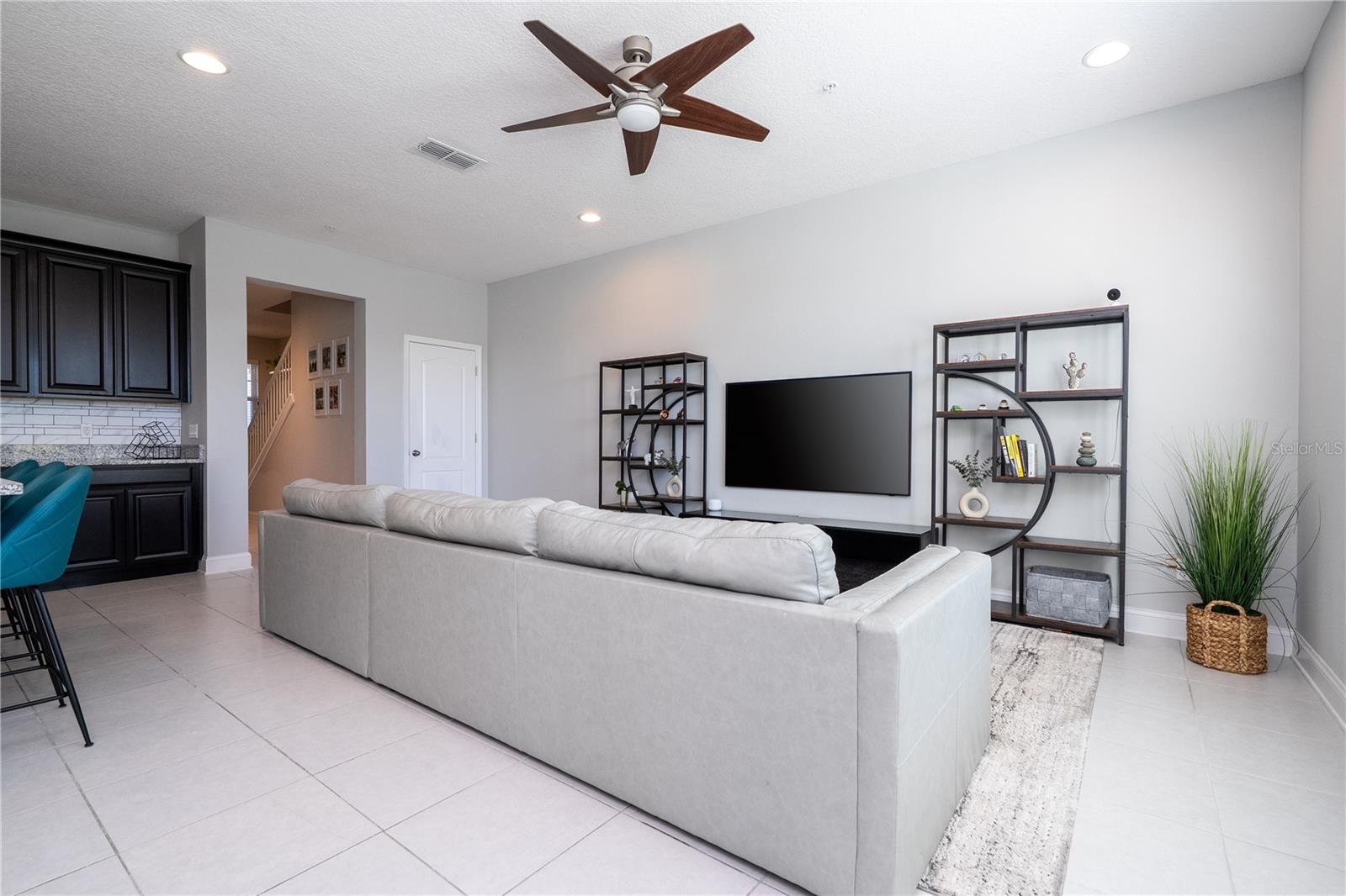 Image 25 of 66 For 15688 Orange Harvest Loop