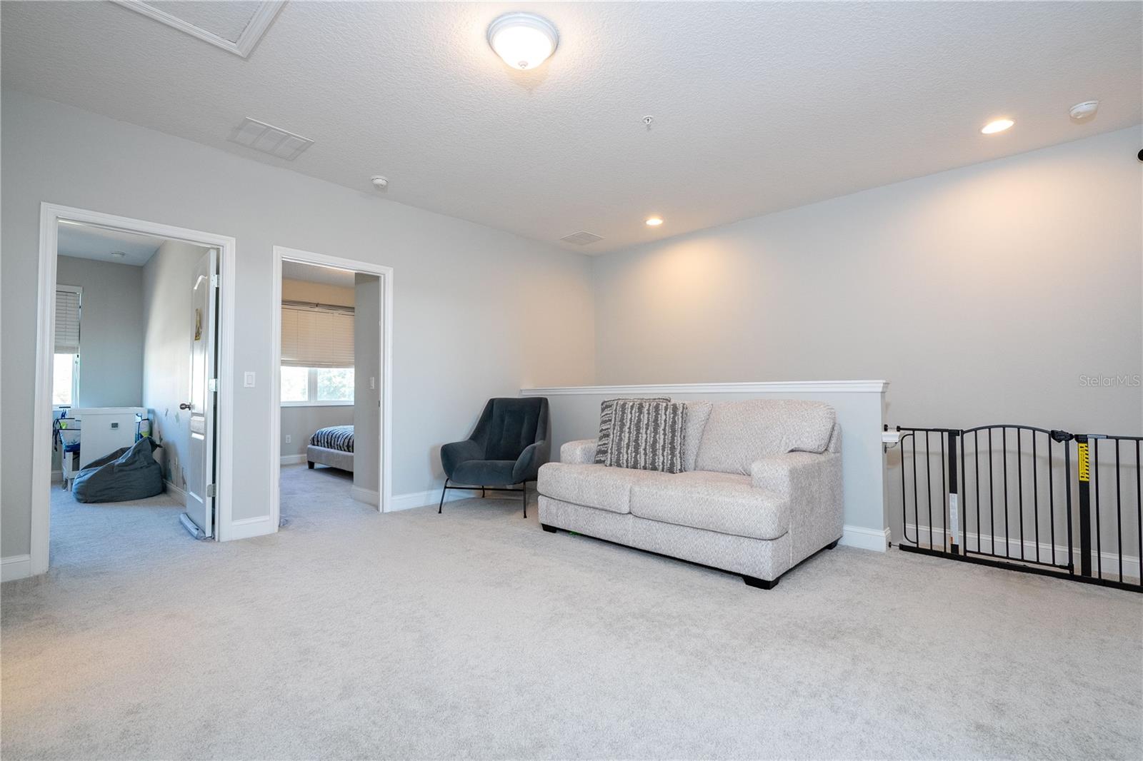 Image 31 of 66 For 15688 Orange Harvest Loop