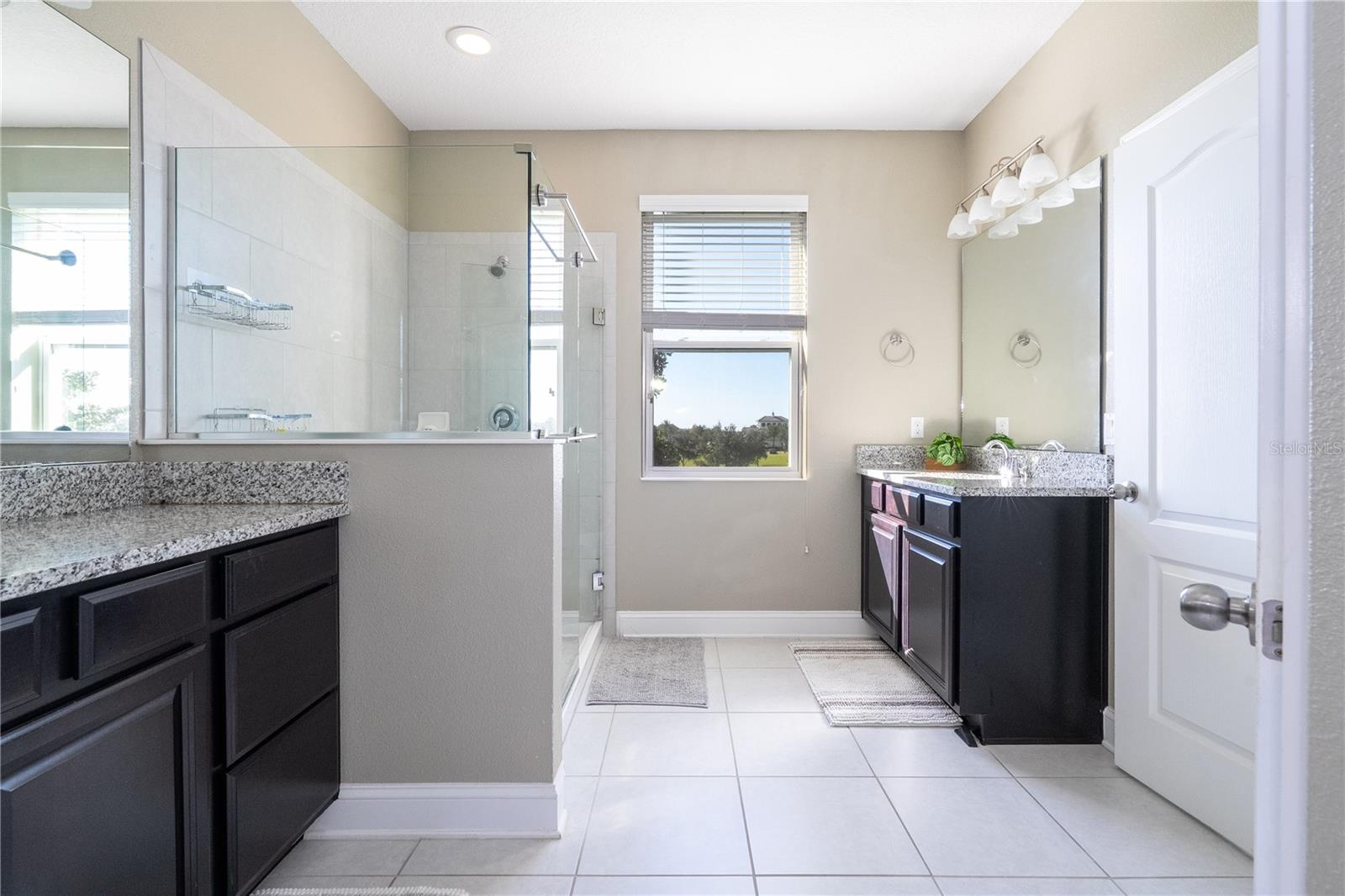 Image 38 of 66 For 15688 Orange Harvest Loop