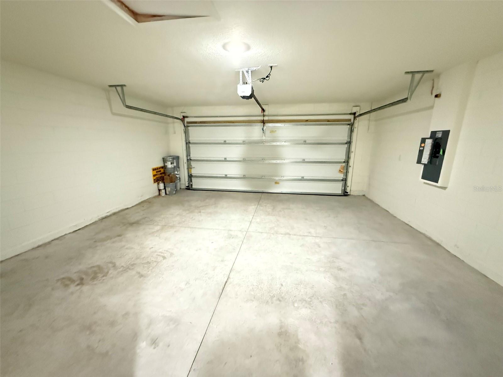 Image 21 of 24 For 8453 Monterey Pine Way