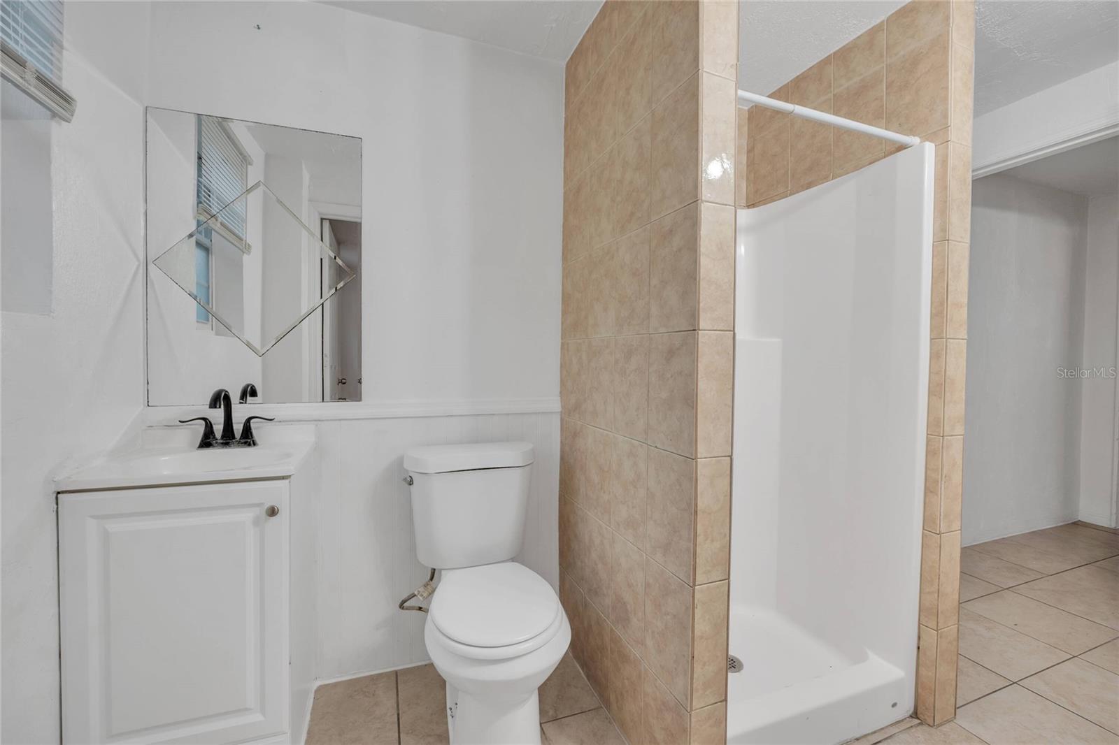 Image 11 of 14 For 552 Fairmount Road