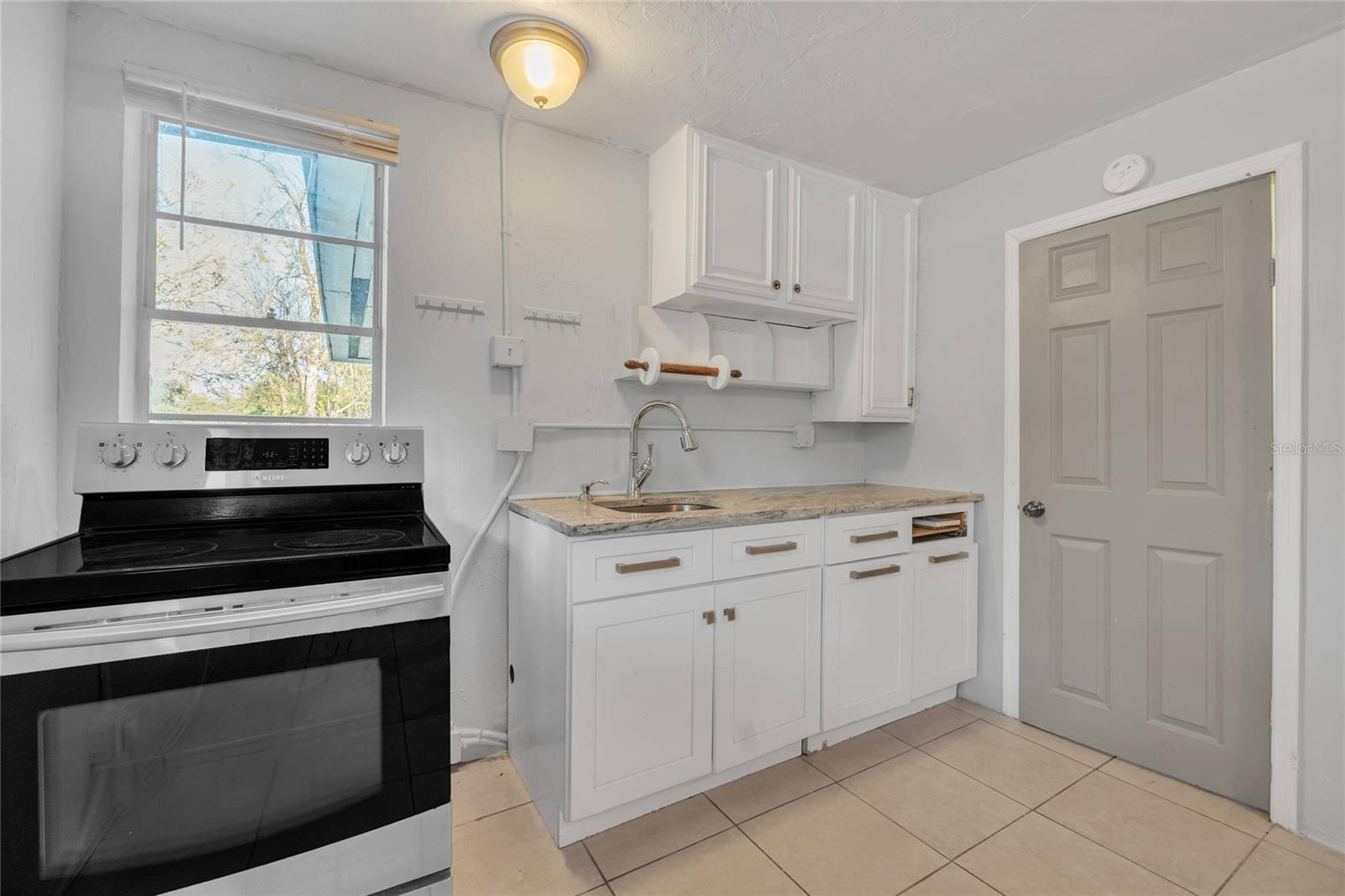 Image 2 of 14 For 552 Fairmount Road