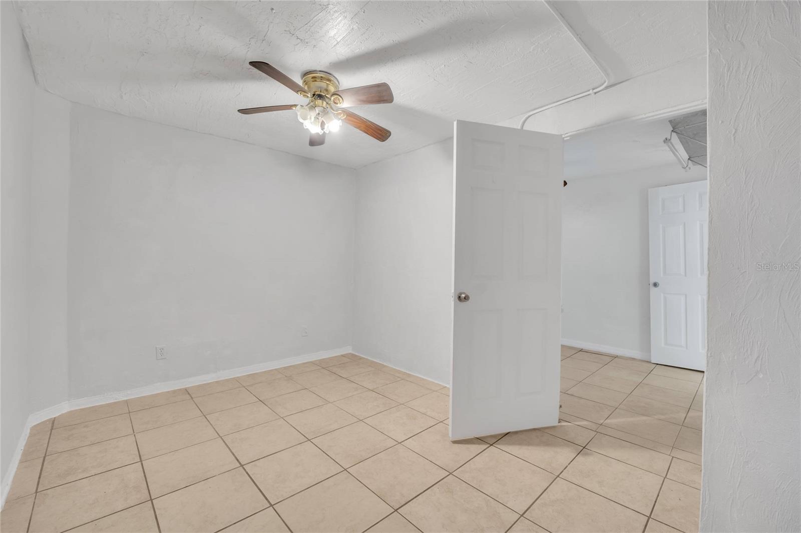 Image 4 of 14 For 552 Fairmount Road