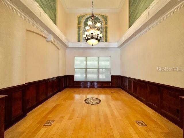 Image 3 of 33 For 3905 Dumfries Court