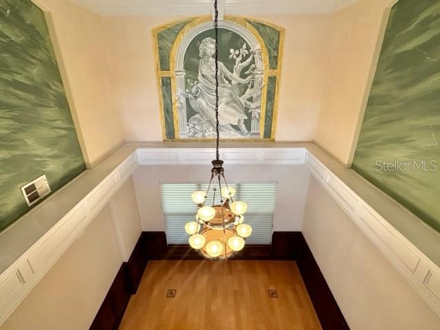 Image 4 of 33 For 3905 Dumfries Court