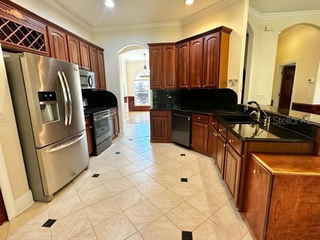 Image 6 of 33 For 3905 Dumfries Court