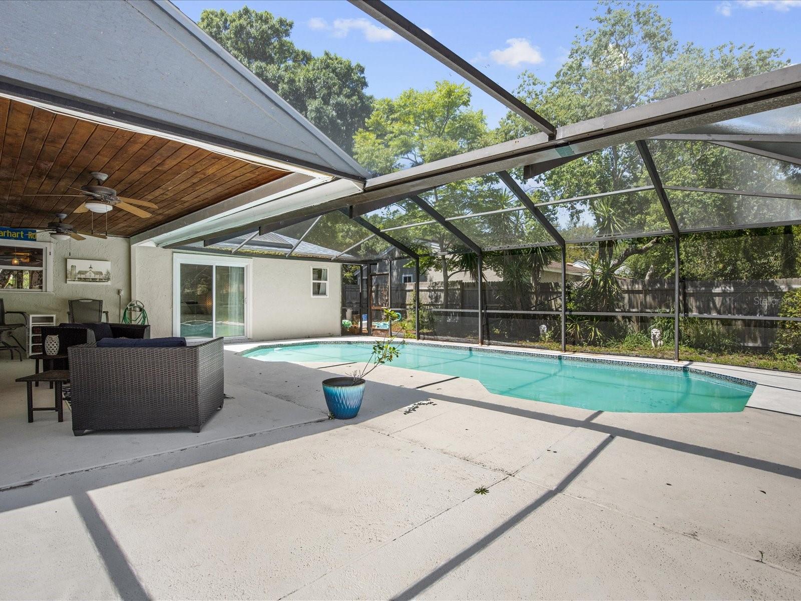 Image 3 of 28 For 5621 Baybrook Ave